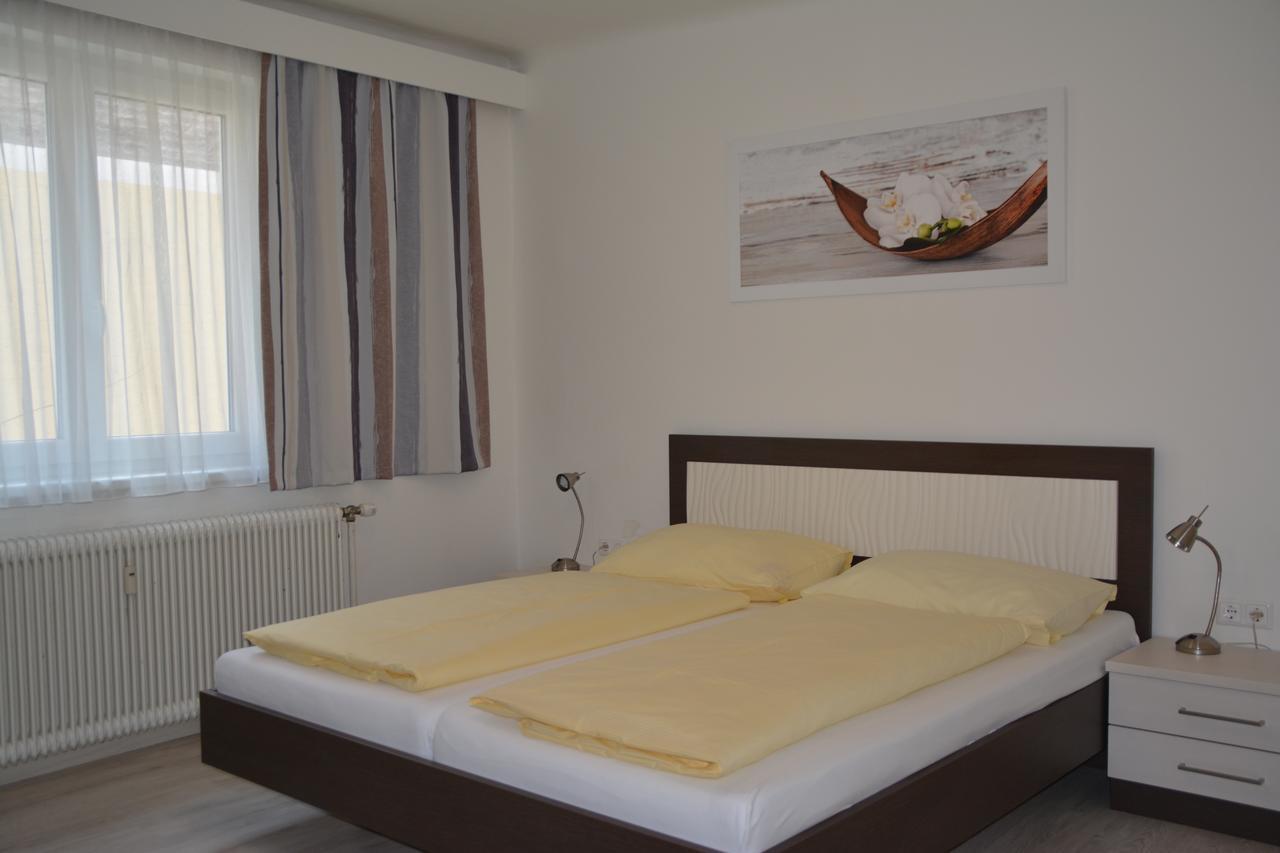 Hotel Lenau Stockerau Eksteriør billede