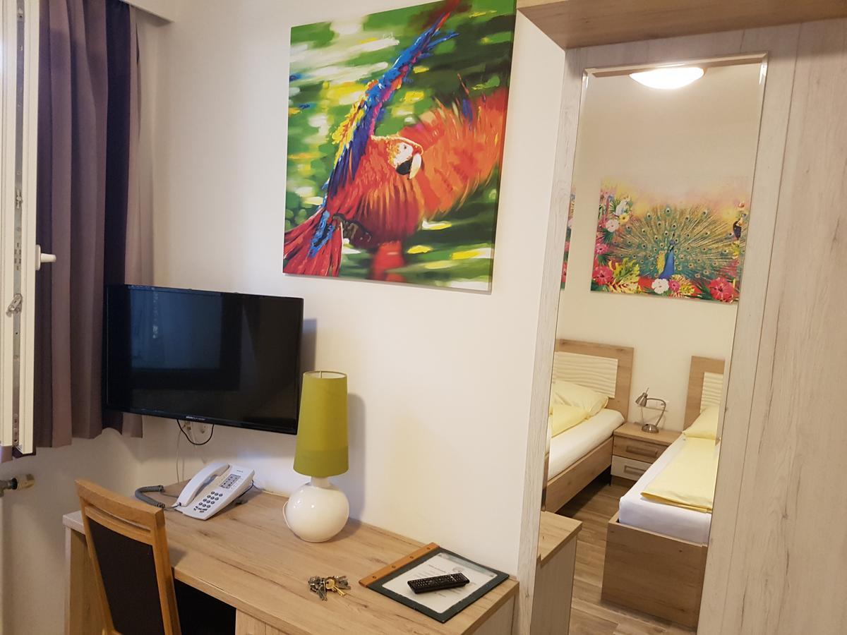 Hotel Lenau Stockerau Eksteriør billede